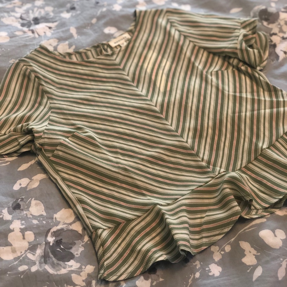 Short sleeved peplum blouse